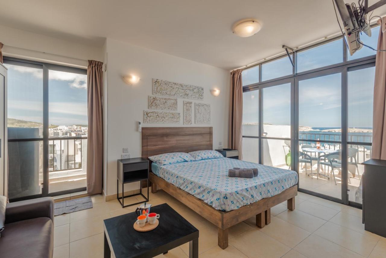 Penthouse With Seaview Terrace Διαμέρισμα Σεντ Πόλς Μπέι Εξωτερικό φωτογραφία